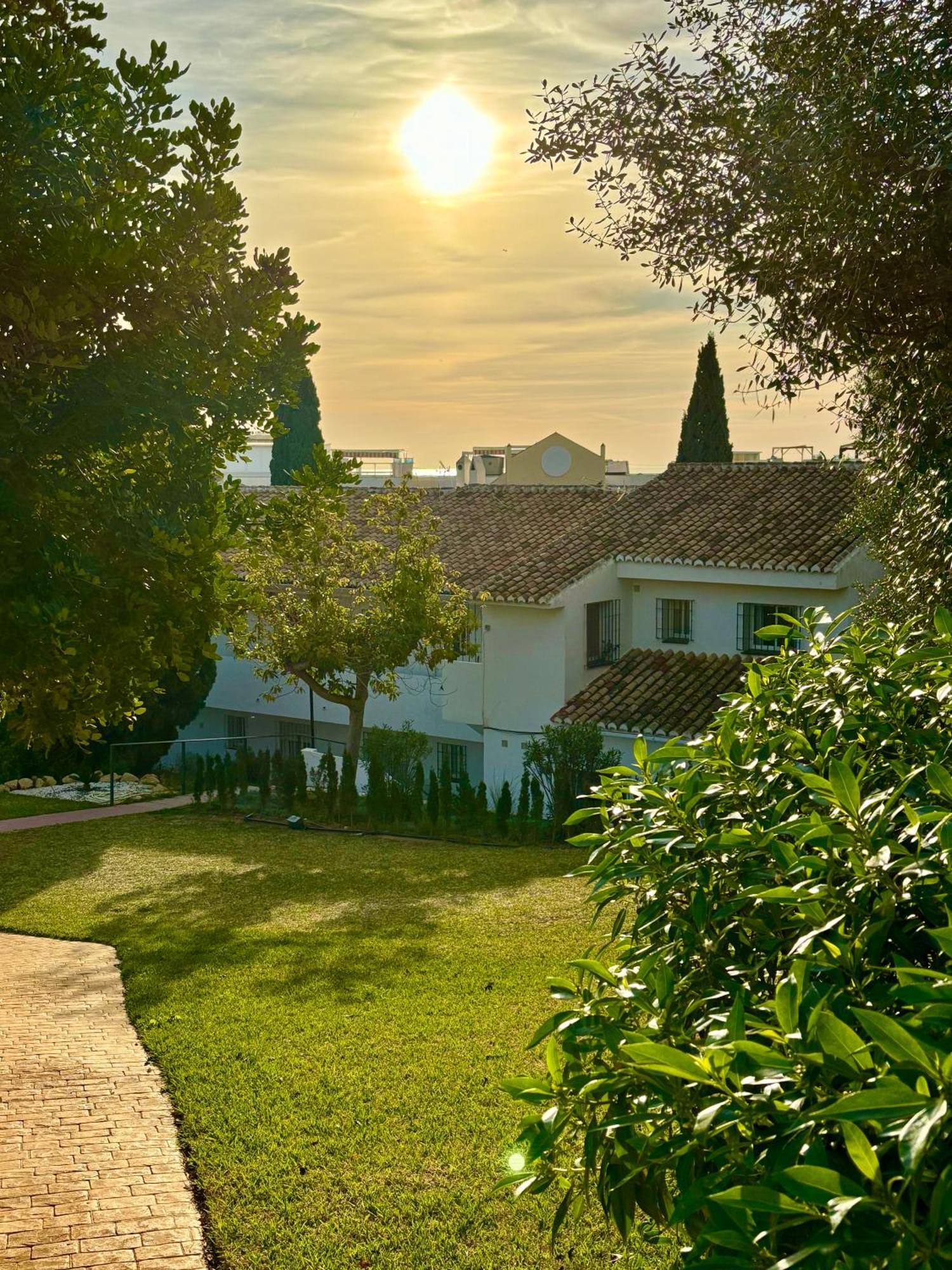 Lux 2 Kmr App Stella Blanca Met Zwembaden Airco En Zeezicht Daire Fuengirola Dış mekan fotoğraf